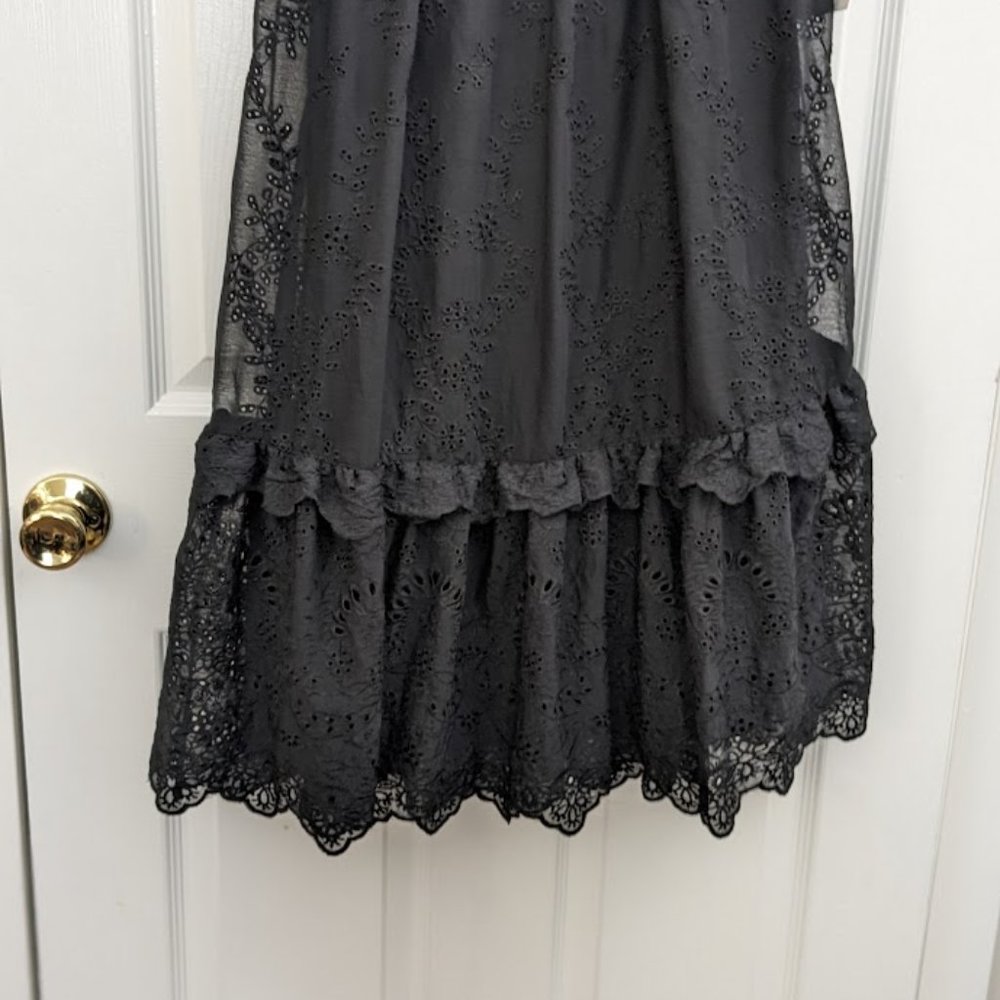 LULUS Black Eyelet Tiered Midi Dress XS (NWT) - Picture 6 of 9